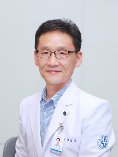 Portrait of Dr. Youngil Yang, M.D., Ph.D.